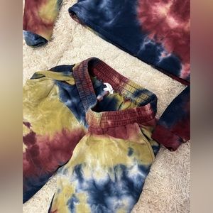 Cropped Matching Sweat Suit